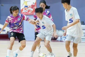 Thắp lửa phong trào futsal cơ sở