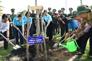 Chung tay xây dựng nếp sống xanh tại xã Cần Giờ