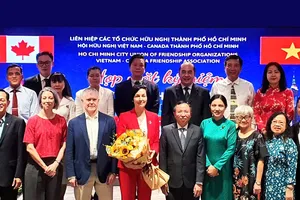 Họp mặt kỷ niệm 159 năm Quốc khánh Canada