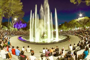 Giữ gìn bản sắc và chiều sâu văn hóa