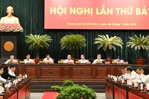 Hội nghị Thành ủy TPHCM bàn giải pháp thúc đẩy tăng trưởng kinh tế thành phố