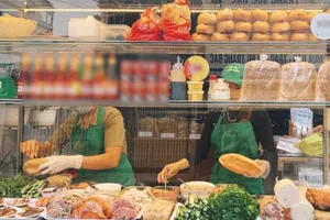 Khánh Hòa: Xử phạt 2 cơ sở bánh mì vi phạm an toàn thực phẩm