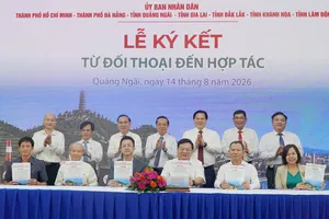 Liên kết vùng phát triển sản phẩm OCOP, làng nghề và nông nghiệp trải nghiệm