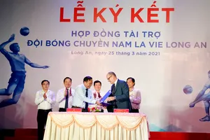 Tài trợ 10 tỷ đồng cho Đội bóng chuyền nam Long An