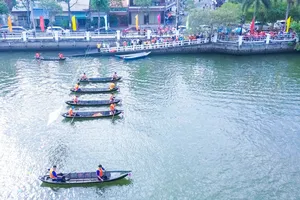 Hơn 150 vận động viên tham gia giải đua xuồng ba lá tại Long An