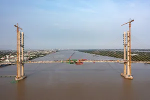 Ngày 19-4 sẽ hợp long cầu chính dây văng - cầu Rạch Miễu 2