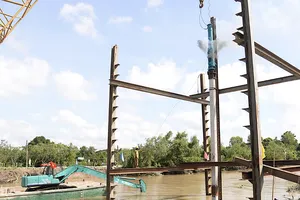 Đồng Tháp: Động thổ cống ngăn mặn Trà Tân và cống 26-3