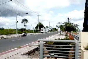 Kè chống xói lở ven sông Tiền tiếp tục sụt lún, sạt lở đất