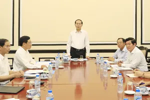 Chủ tịch nước Trần Đại Quang làm việc về công tác chuẩn bị Tuần lễ cấp cao APEC 2017