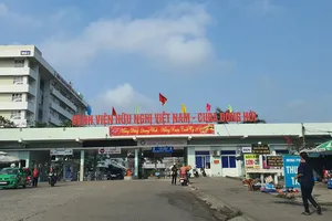 Bệnh viện Việt Nam - Cu Ba (Đồng Hới, Quảng Bình) có một số trường hợp cách ly sốt cao và đang chờ xét nghiệm bệnh phẩm nghi virus Corona