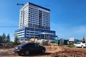  Bệnh viện Thái Thượng Hoàng xây sai phép. Ảnh: MINH PHONG