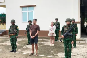 Quảng Trị: Bắt đôi nam nữ vận chuyển 17kg ma túy