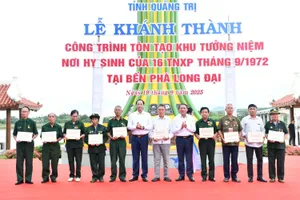 Khánh thành Khu tưởng niệm 16 Thanh niên xung phong tại Bến phà Long Đại