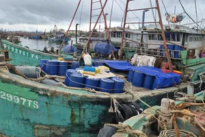 Quảng Trị: Xử phạt 4 tàu cá vi phạm IUU hơn 876 triệu đồng