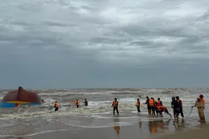 Vụ 9 thuyền viên bị mất tích ở sông Gianh: Phát hiện 2 thi thể