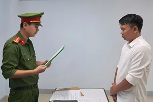 Hà Công Tài tại cơ quan điều tra. Ảnh: CACC