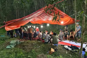 Hiện trường vụ tổ chức đánh bạc, đánh bạc tại thời điểm bắt quả tang. Ảnh: CACC