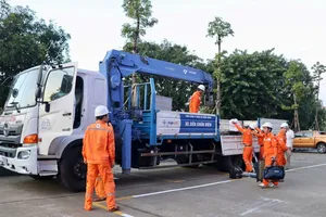 EVNCPC tăng cường thêm 1.000 cán bộ, kỹ sư và công nhân đến Gia Lai, Đắk Lắk để hỗ trợ khôi phục lưới điện sau bão số 13