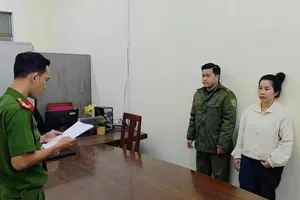 Công an TP Đà Nẵng khởi tố vụ án hình sự về tội “Buôn lậu, vận chuyển trái phép hàng hóa, tiền tệ qua biên giới”. Ảnh: CACC