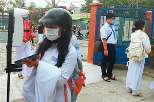 各教育單位還與地方醫療部門緊密配合，制定校園防控疫情方案和各項防疫措施。