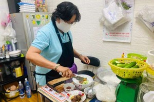 　　蒙得到阮金緣仔細地準備，並給 食客贈送自製的薄荷豆漿。