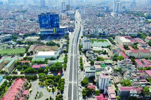 從高空俯瞰的河內市環市２路。