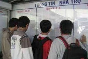 大學生要尋找出租房以返校上學。
