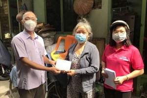 向受新冠肺炎疫情影響的民眾提供補助。