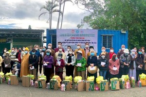 　　本市慈善團向林同省 貧困同胞送暖。