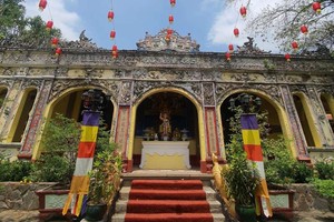 寶峰古寺古色古香的外觀。