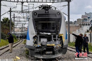 突尼斯發生列車相撞事故