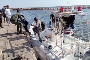 4 艘移民船沉沒在突尼斯近海