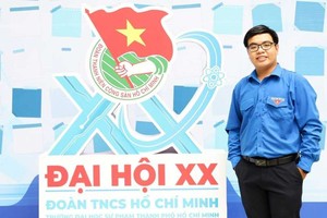 模範華青陳建良剛獲選為市師範大學共青團執委會委員。