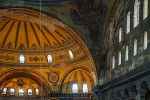 聖索菲亞大教堂內的特色結構。