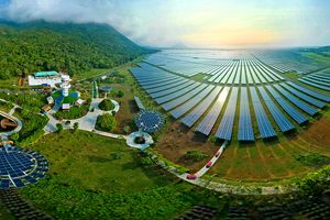 安好太陽能發電廠的黃昏十分壯觀