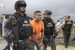 有112名囚犯越獄後被抓獲，但仍有108名囚犯在逃。