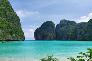 美麗的瑪雅灣。