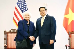 越南政府總理范明政會見美國財政部長珍妮特‧耶倫。