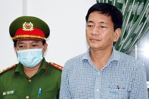 扣押茶榮省衛生廳副廳長陳得青。