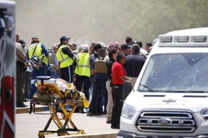 18歲槍手拉莫斯闖入學校大開殺戒，目前確認21死，包括19名學童，犯案動機不明。 美聯社