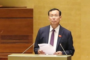 國防安全委員會主任黎晉至少將。