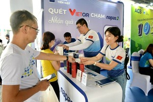 鈴中加工出口區舉辦“無現金集市”