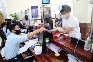 從今年6月15日起，市民可以到任何坊、鄉申請證書存檔副本。