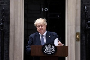 7月7日，英國首相鮑里斯‧約翰遜在倫敦唐寧街10號門前發表講話。