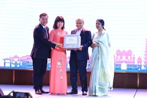 本市接待 460 名印度商務遊客