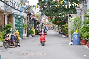 第七郡黃晉發街749號巷道。