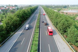 自2022年8月1日起，所有高速公路開展自動收費系統。