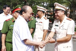 國家主席檢查特赦工作 