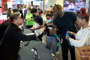 美國7月非農部門新增就業52萬8000人，失業率環比下降0.1個百份點，至3.5%。