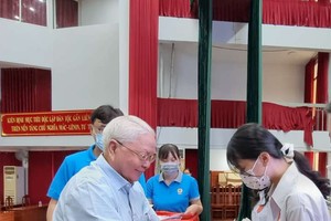 各華人單位贊助阮德景獎助學金